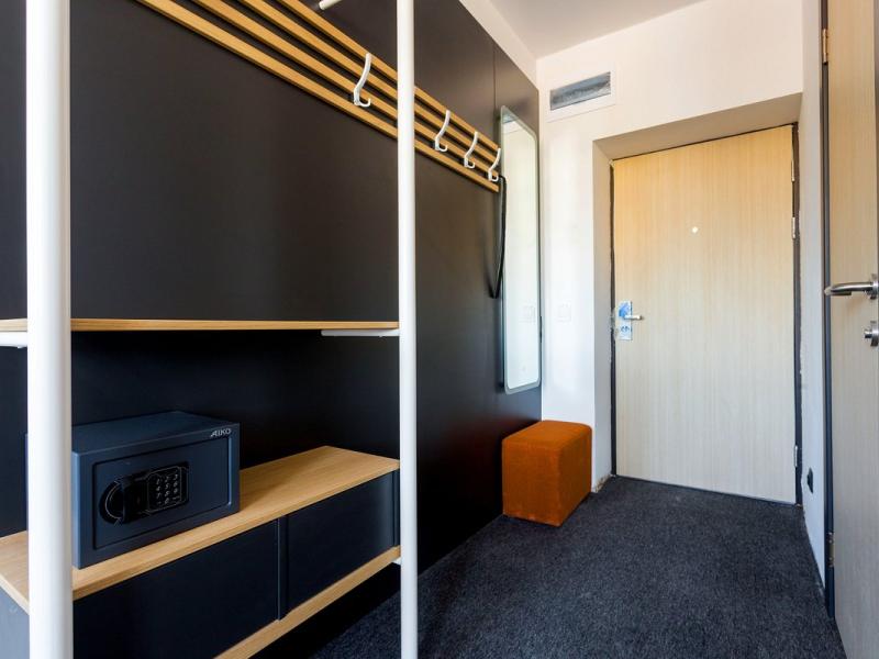 IZZZI у Гостиного Двора