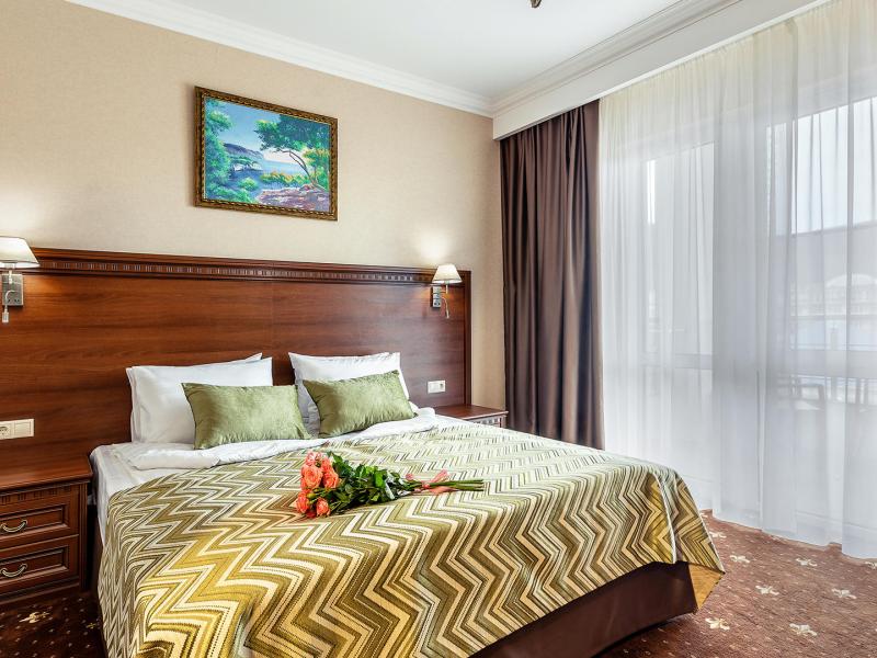 Южные ночи (Кабардинка)