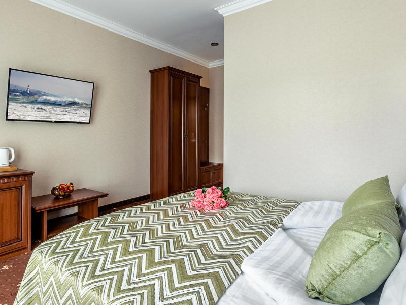 Южные ночи (Кабардинка)