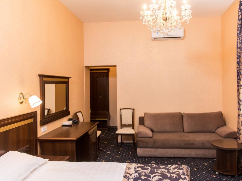 Sapphire Hotel