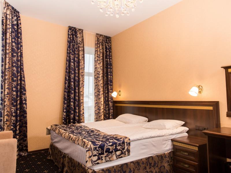 Sapphire Hotel