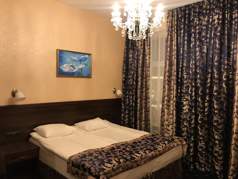 Sapphire Hotel