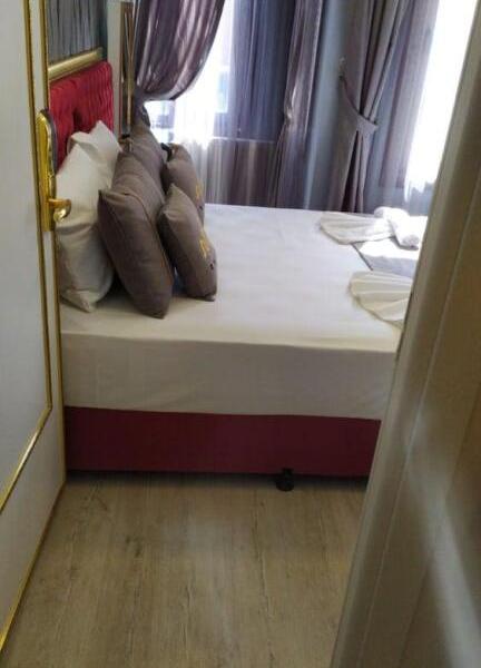 Rhythm Hotel