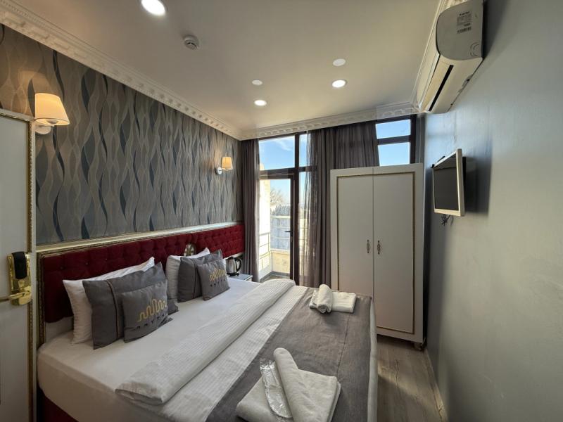 Rhythm Hotel