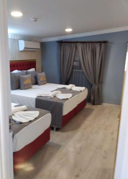 Rhythm Hotel