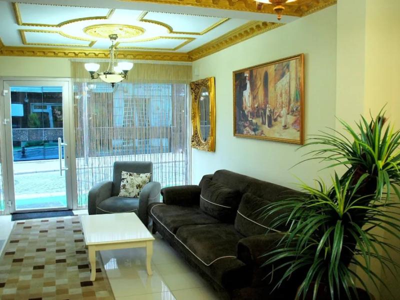 Tolga Hotel