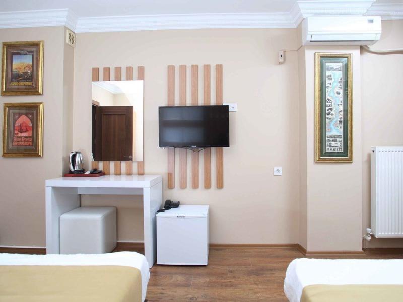 Alf Hotel