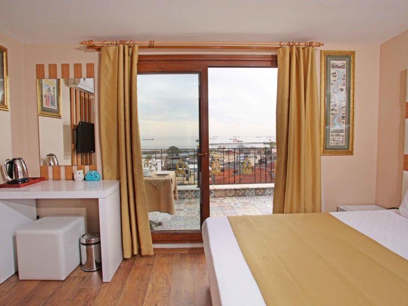 Alf Hotel