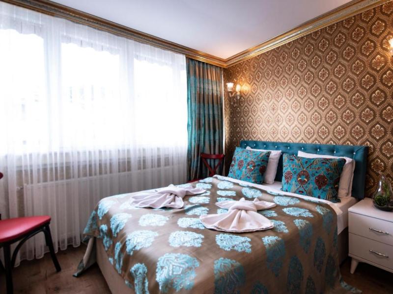 Paris Garden Hotel