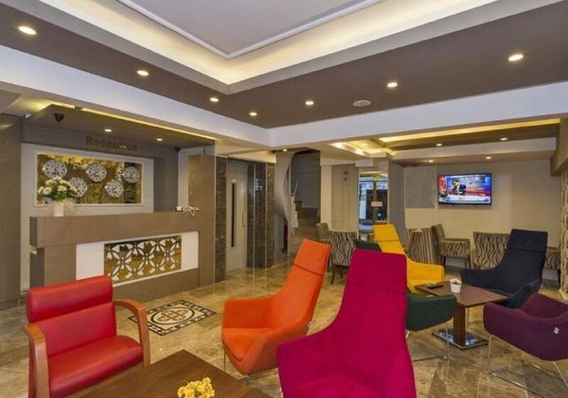Metrolux Hotel