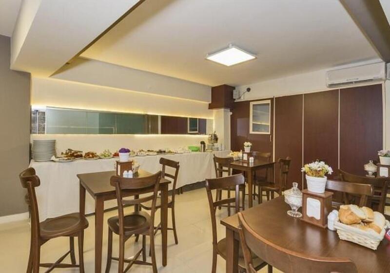 Metrolux Hotel