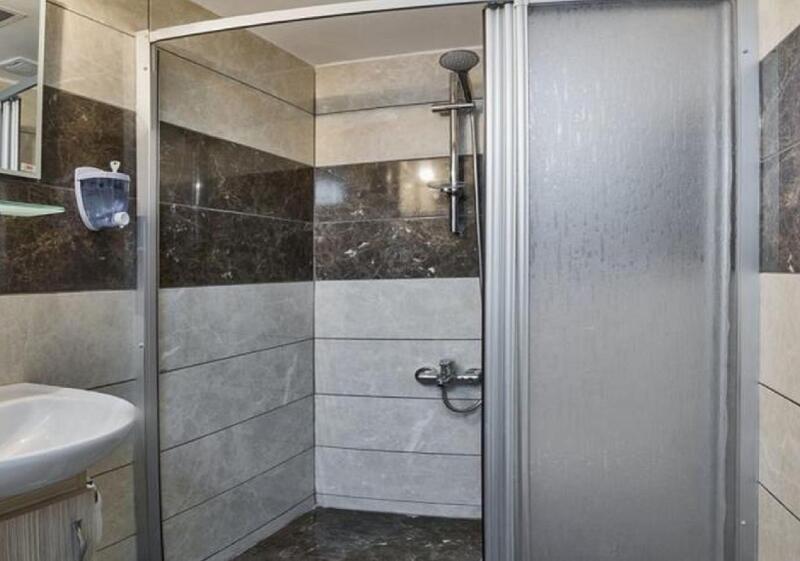 Metrolux Hotel