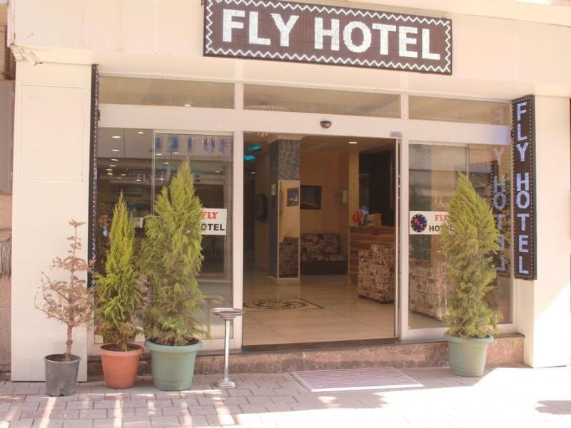 Fly Hotel