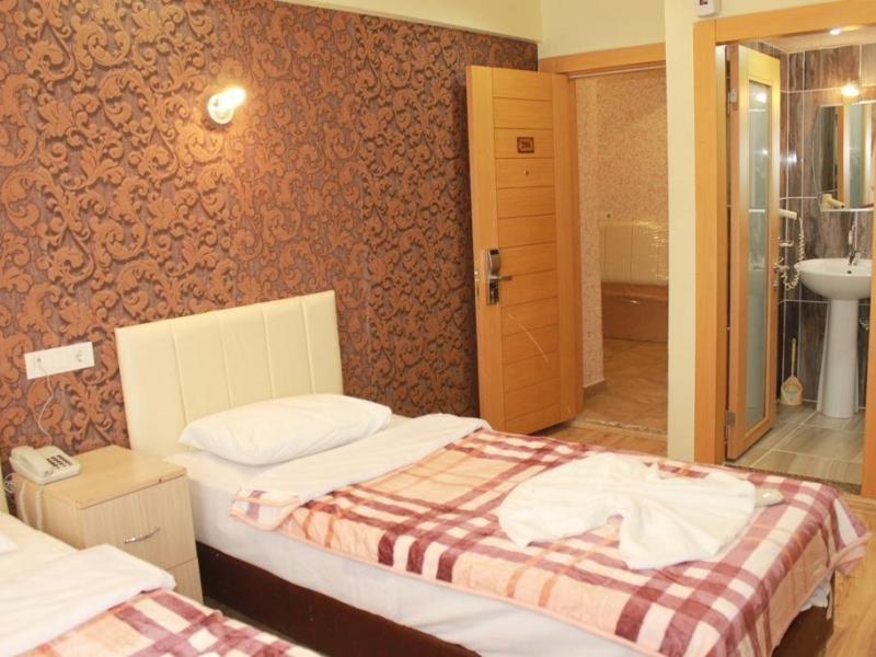 Fly Hotel
