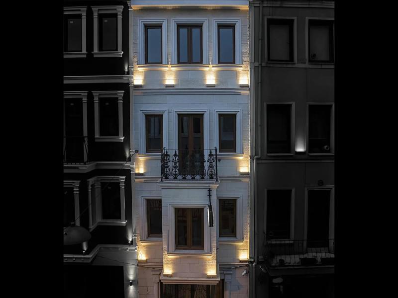 Oriella Hotel