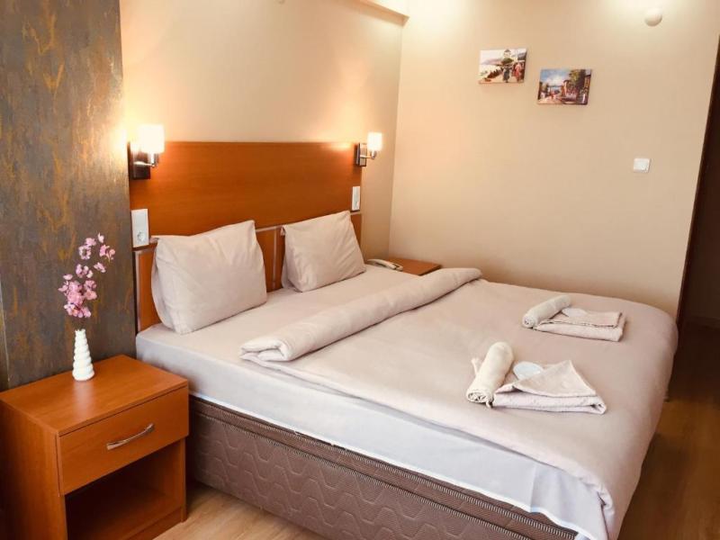 Ulubat Castle Hotel