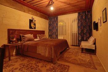 Jerveni Cave Hotel