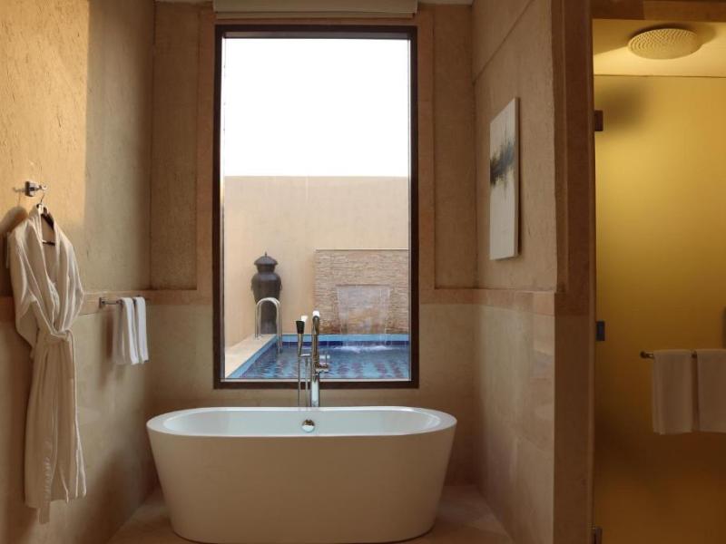 Western Hotel - Madinat Zayed