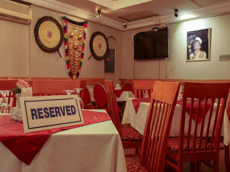 OYO 328 City Plaza Hotel