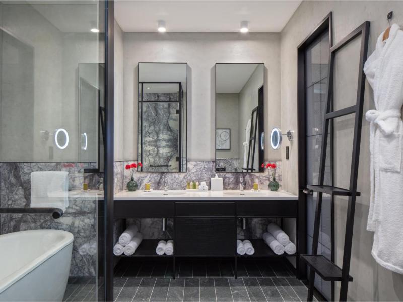 DoubleTree by Hilton Dubai M Square Hotel & Residences