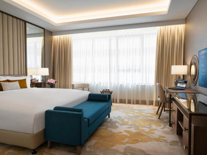 Al Jaddaf Rotana Suite Hotel