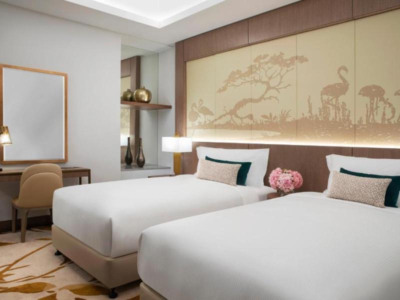 Al Jaddaf Rotana Suite Hotel