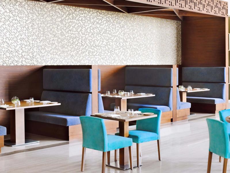 Holiday Inn Dubai al Maktoum Airport