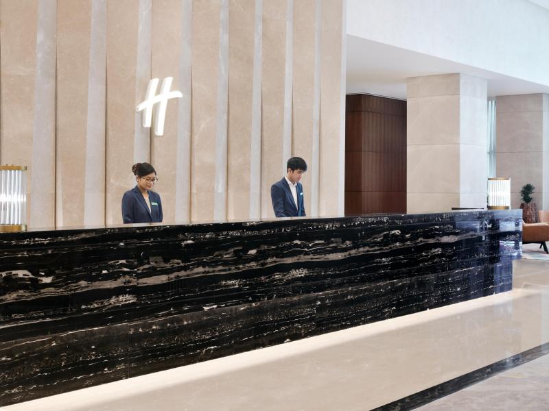 Holiday Inn Dubai al Maktoum Airport