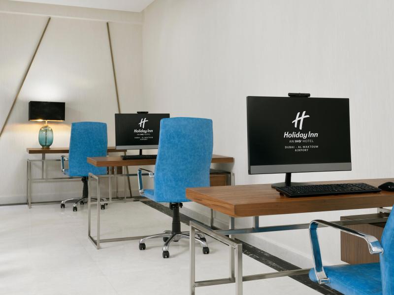 Holiday Inn Dubai al Maktoum Airport