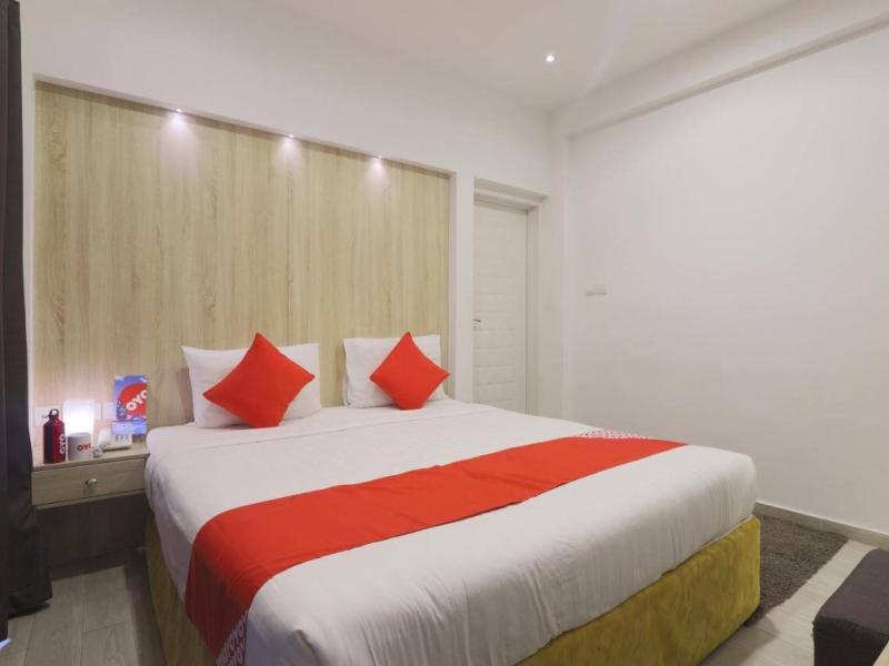 OYO 314 24 Gold Hotel