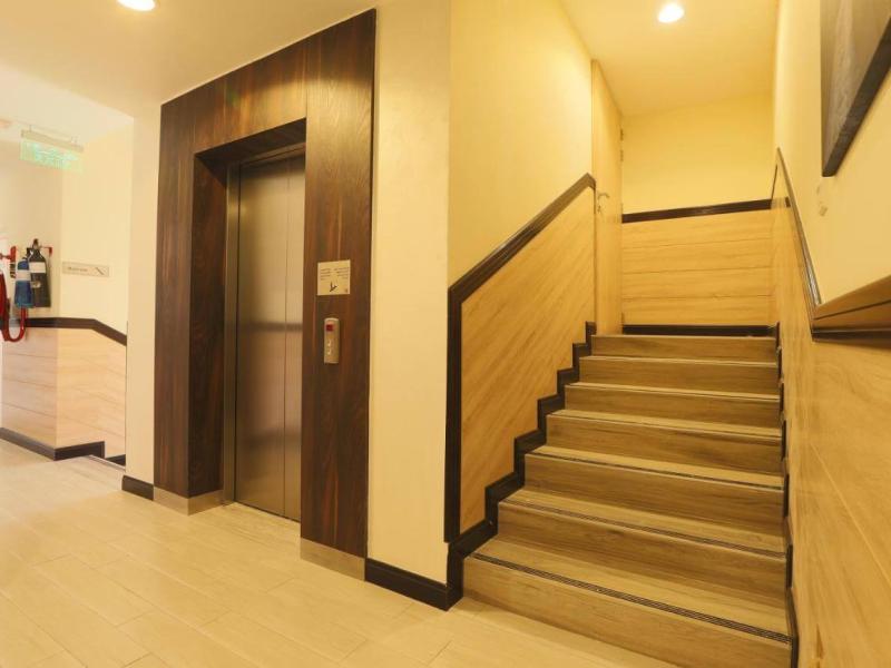 OYO 314 24 Gold Hotel