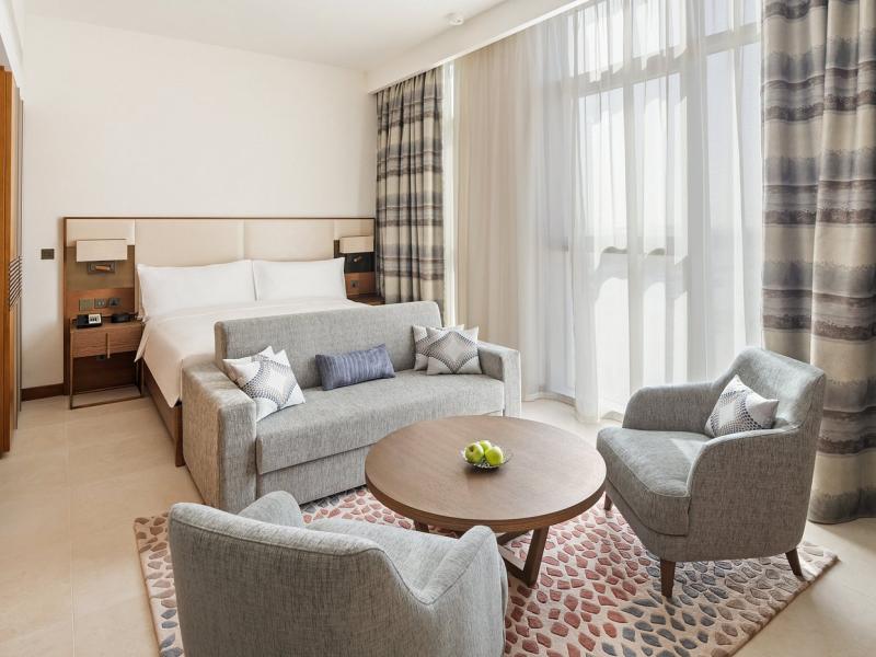 Staybridge Suites Dubai Al-Maktoum Airport