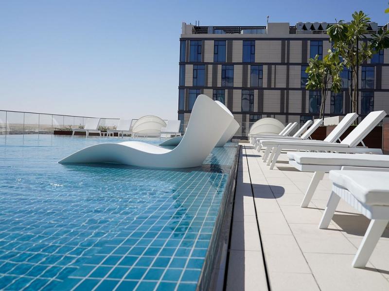 Staybridge Suites Dubai Al-Maktoum Airport