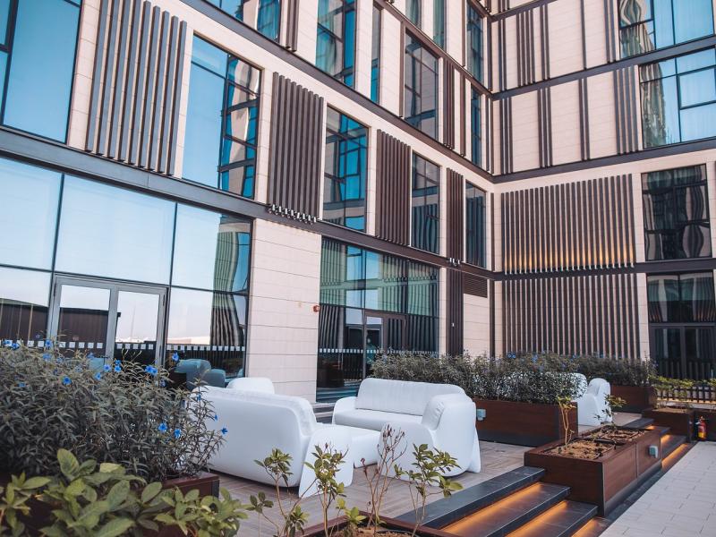 Staybridge Suites Dubai Al-Maktoum Airport