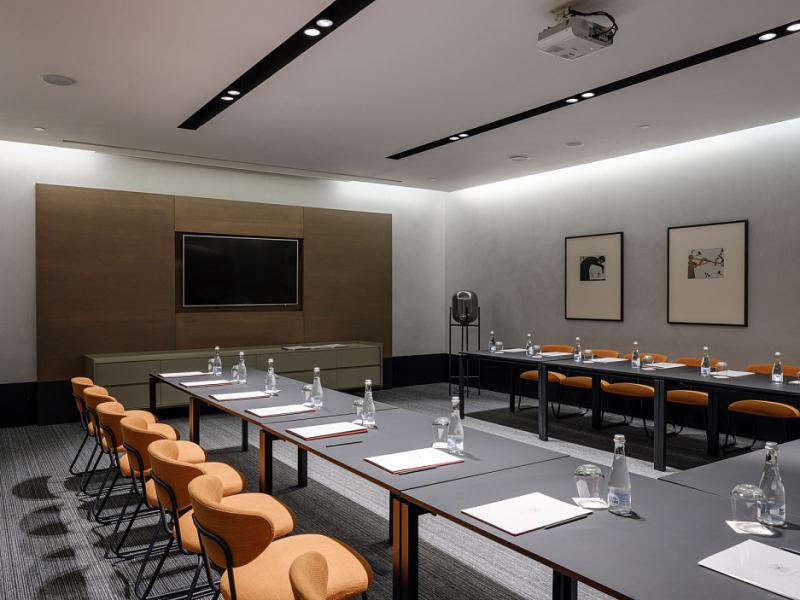 NEO Kazan Palace by Tasigo