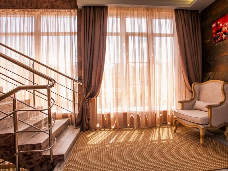 Жемчуг Village