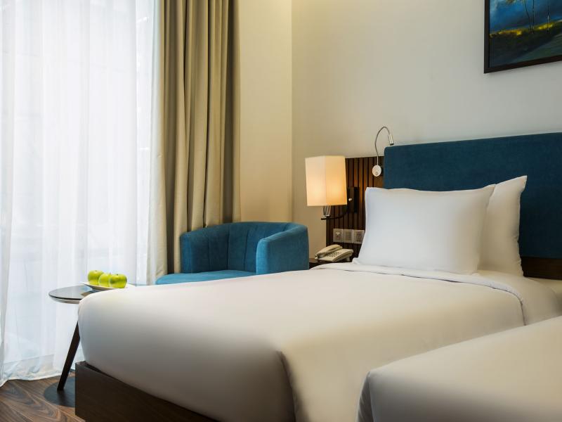 Maximilan Danang Beach Hotel