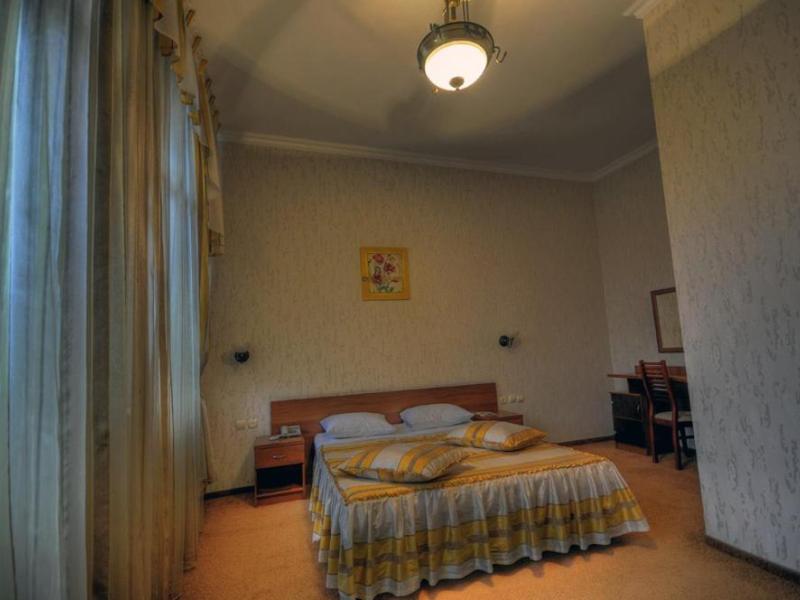 Кадгарон