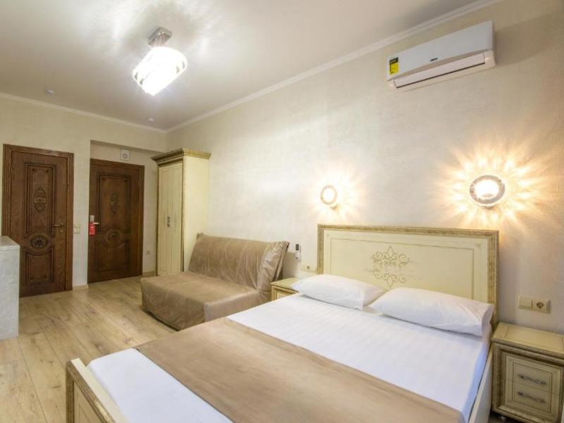 Отель Чайковский