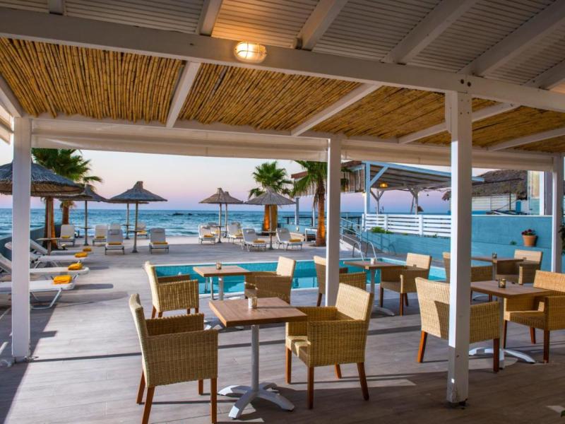 Compass Stalis Beach