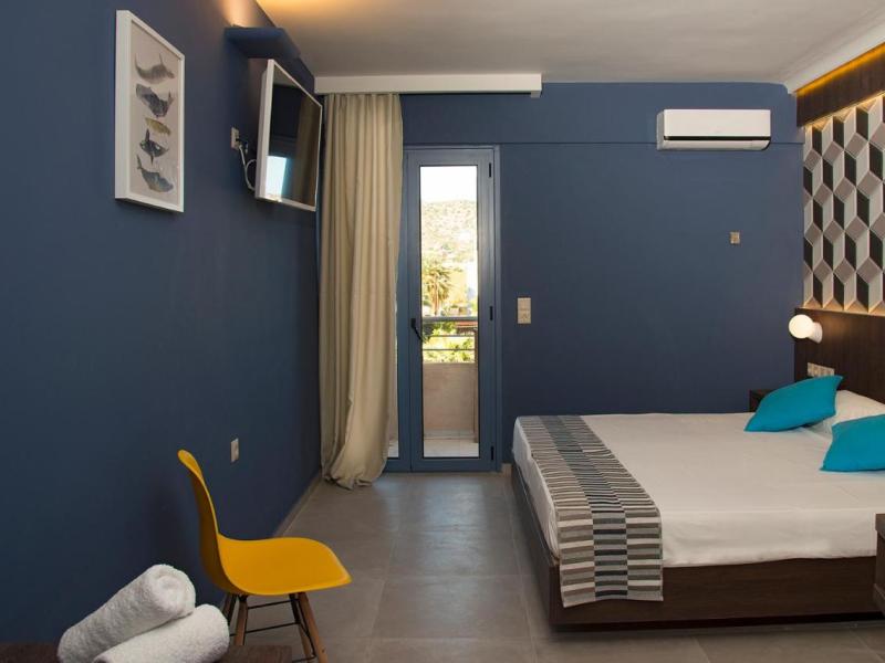 Compass Stalis Beach