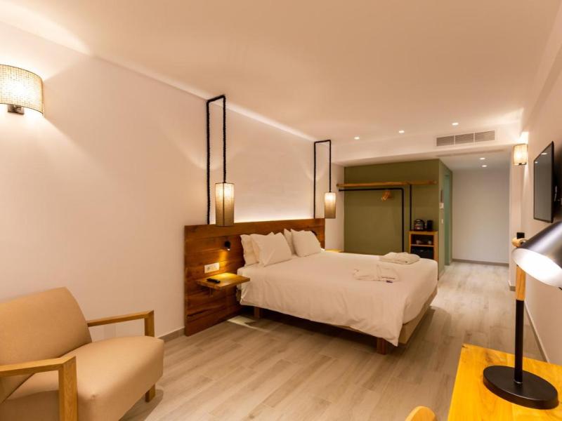 Eleals Hotel