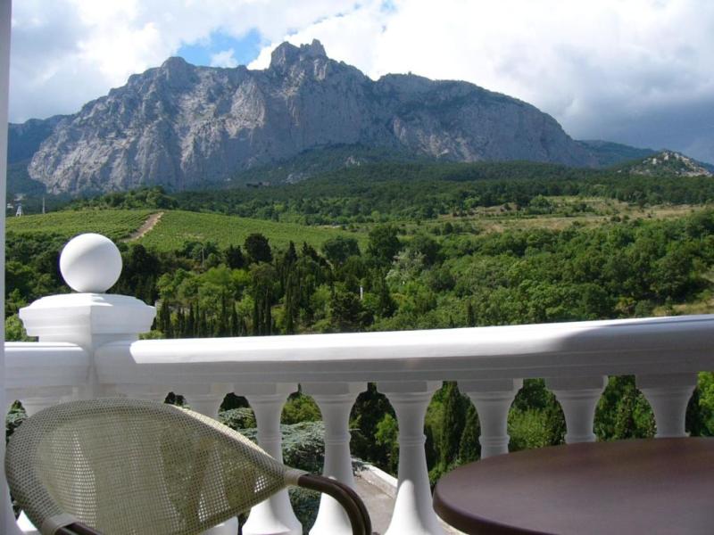 Отель Ренессанс