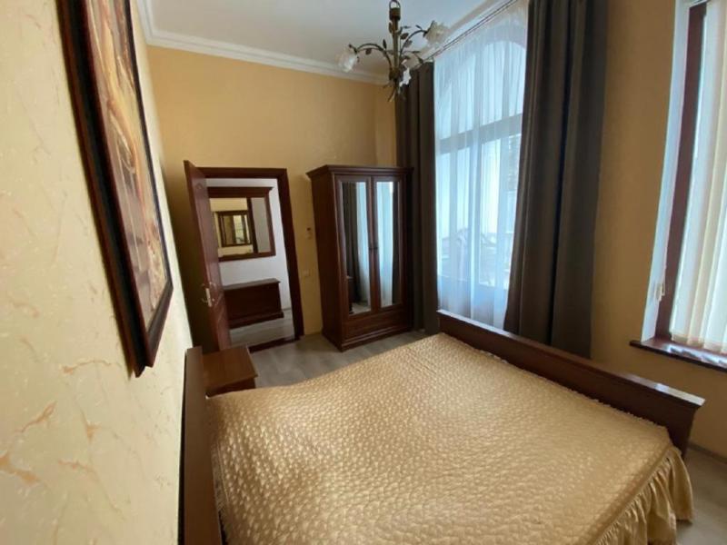 Отель Ренессанс