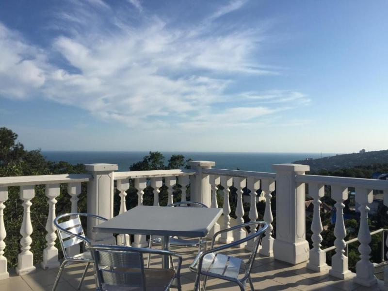 Отель Ренессанс