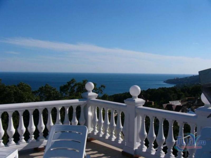 Отель Ренессанс