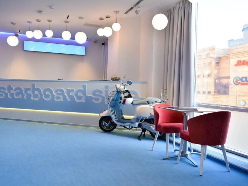 Starboard Side Hotel