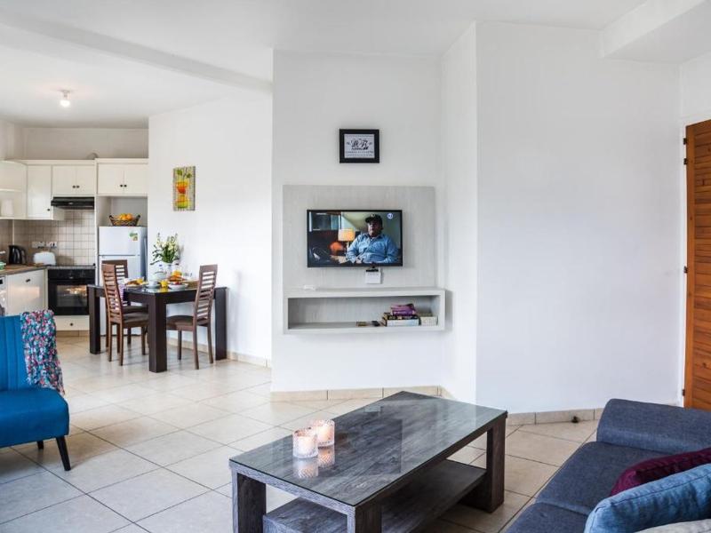 Artemis Cynthia Complex