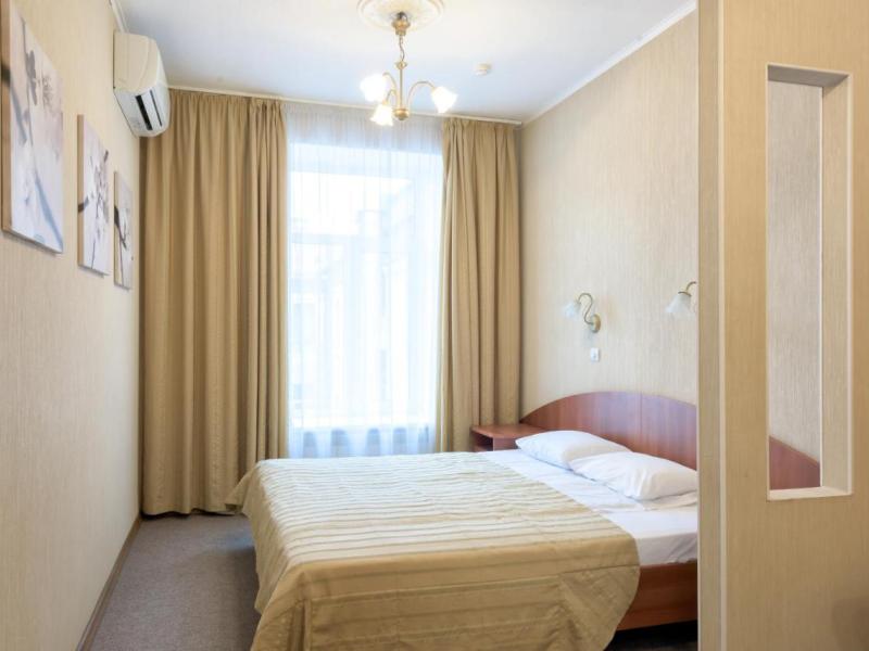 Travelto Kazanskiy 12
