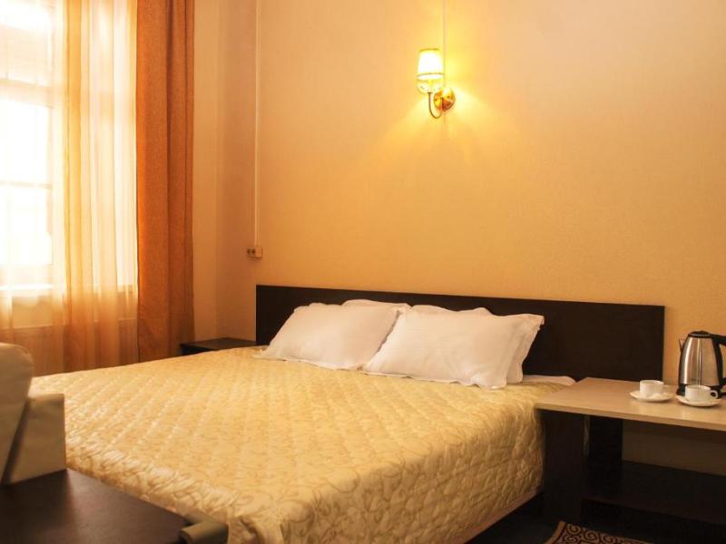 Yellow Hotel